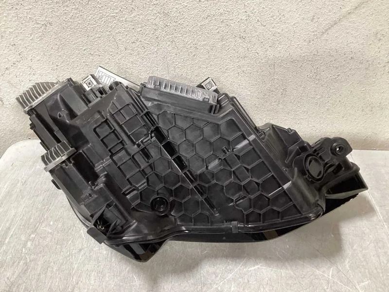 Фара ліва Audi E-tron 2019 - 2024 USA 4KE941039B 1_17 фото