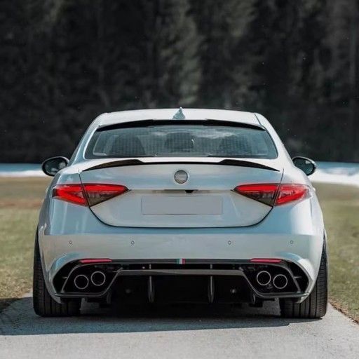 Спойлер у стилі Quadrifoglio QV для Alfa Romeo Giulia 15+ / ABS / чорний глянець VS100203 фото