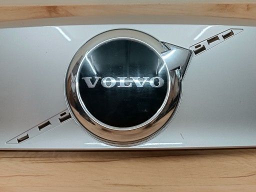 VOLVO C40/XC40 EV фальшрешітка радіатора під радар, емблема 32337601 VS100104 фото