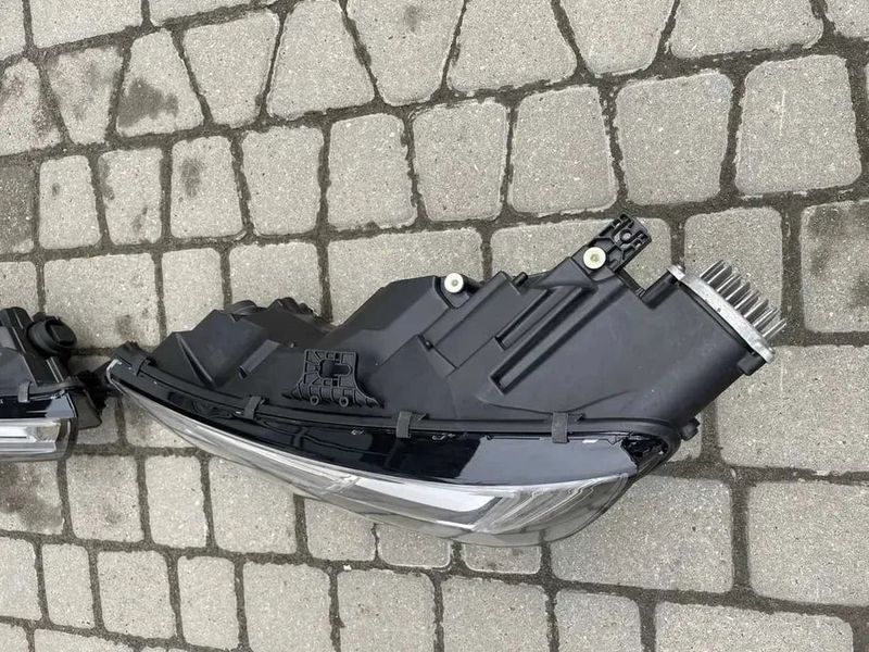 Фари ліва та права A4 B9 2016 - 2020 Full Led 8w0941033 8w0941034 1_25 фото