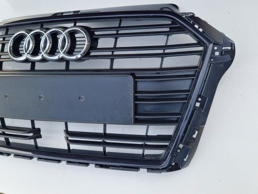 Audi A3 8V3 рестайлінг 2017&ndash;2020 решітка радіатора S line 8V3853651AB оригінал, дуже добрий стан VS100060 фото